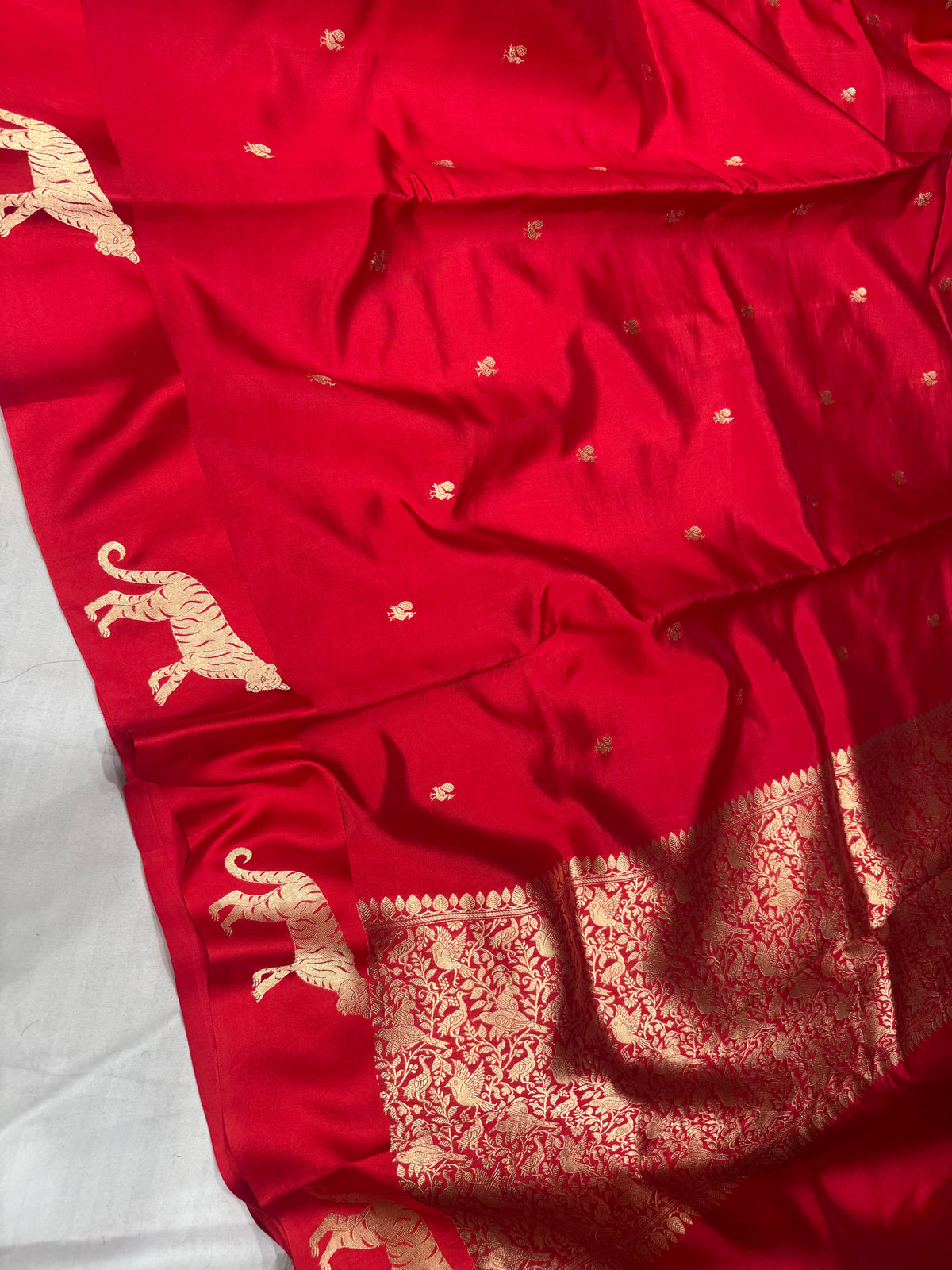 Handloom red raw mango silk tiger saree