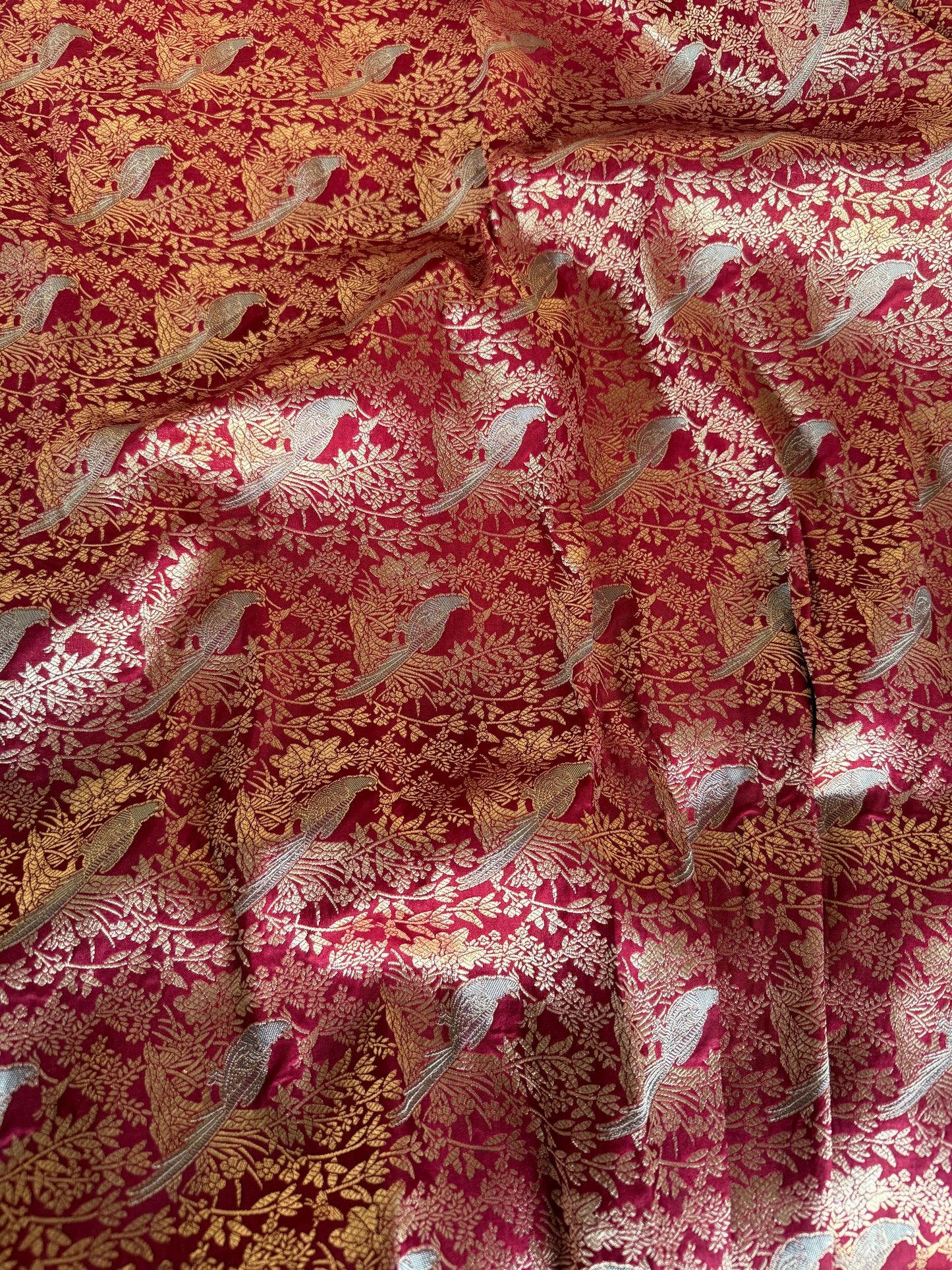 Handwoven Maroon Bird Shikargah Fabric Thaan