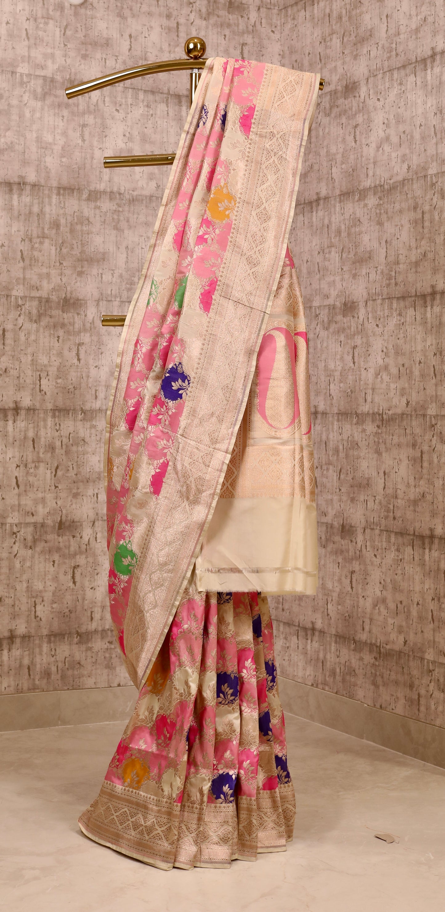 Handwoven Ivory Silk Rangkat Banarasi Saree