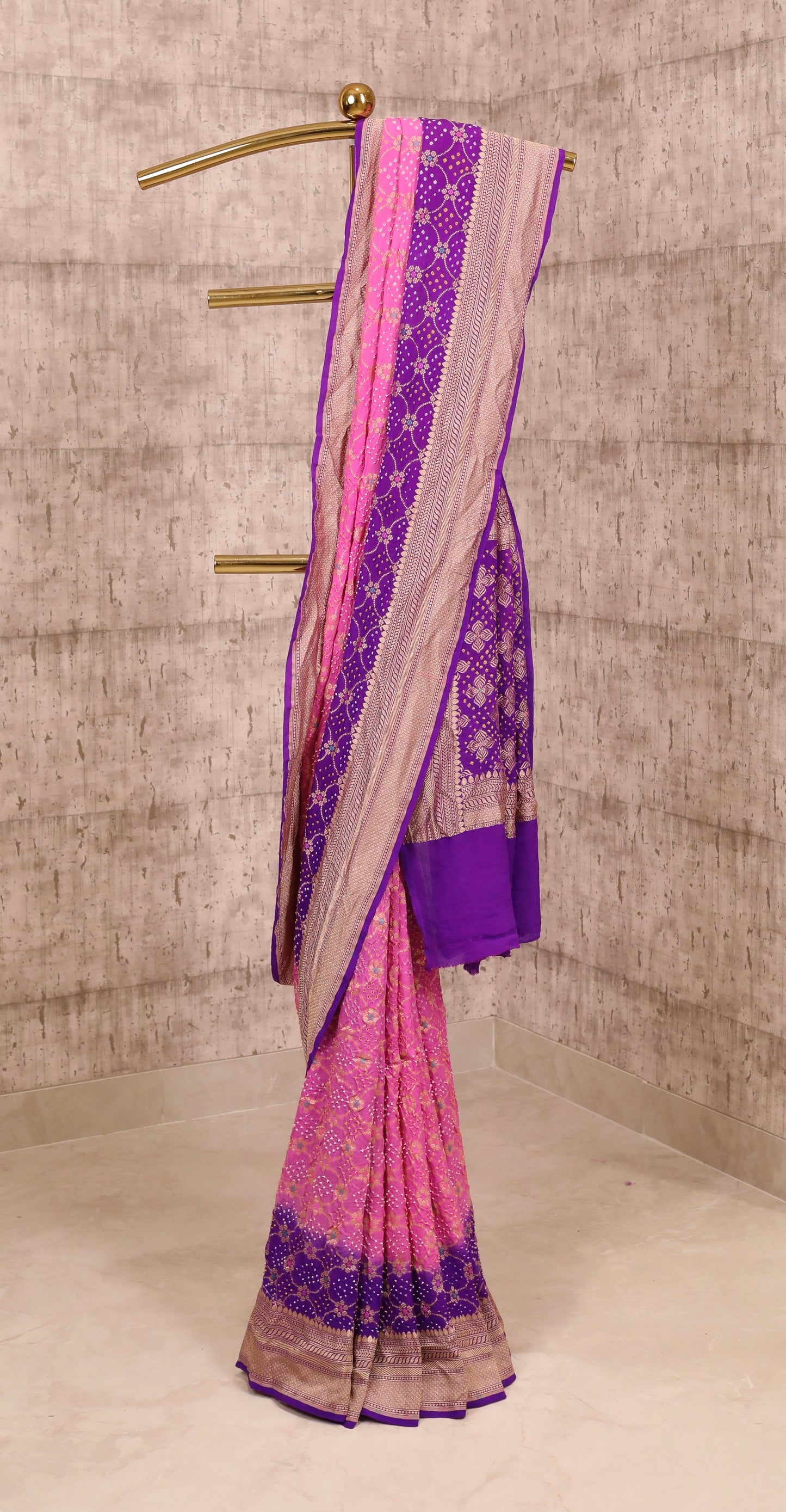 Handwoven Purple and Pink Georgette Bandhani Saree