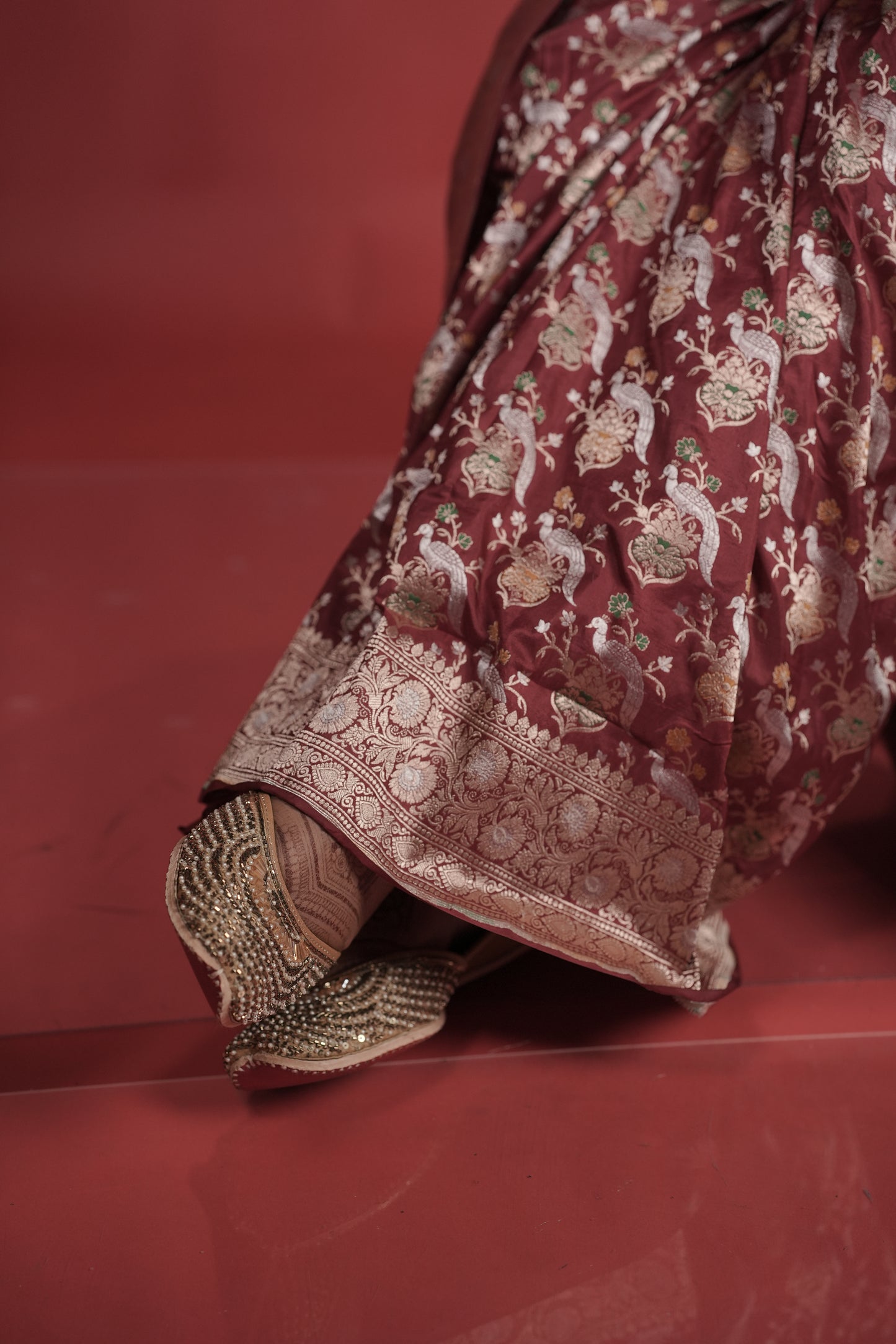 Handwoven Maroon Silk Shikargah Jaal Saree