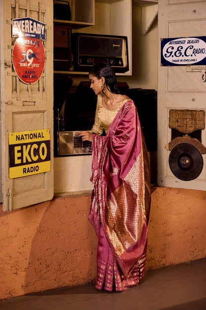Handwoven Salmon Pink Monga Silk Saree