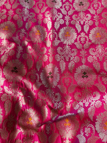 Handwoven Pink Silk Meenakari Jaal Fabric Thaan
