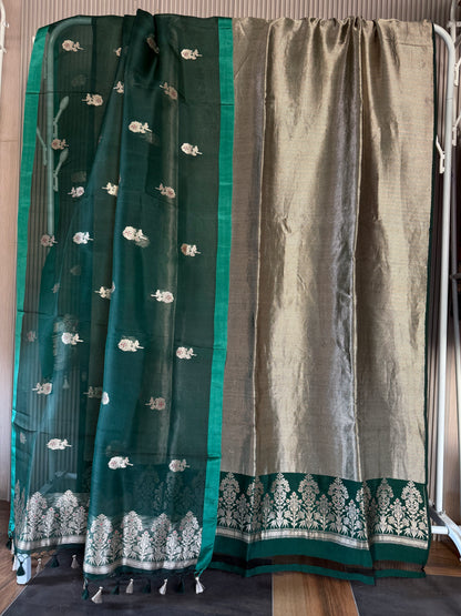 Green Handwoven Chevron Brocade Kurta With Kora Silk Dupatta Suit Set