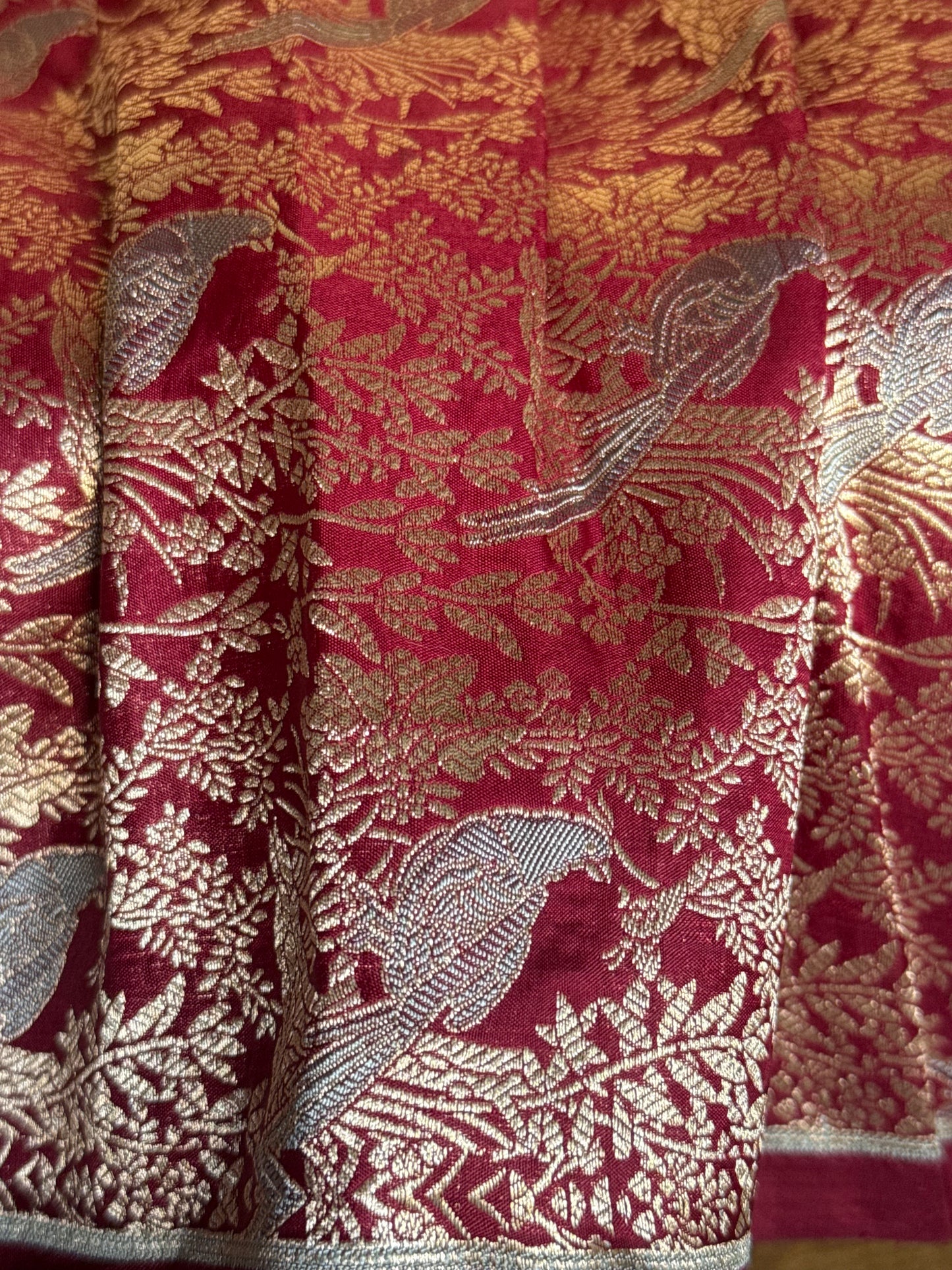 Handwoven Maroon Bird Shikargah Fabric Thaan