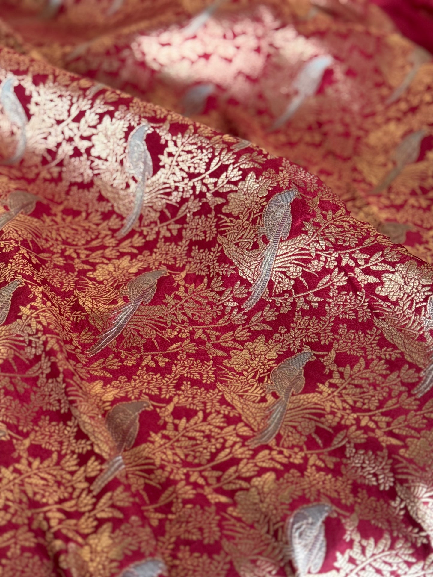 Handwoven Maroon Bird Shikargah Fabric Thaan