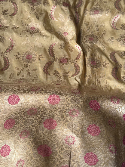 Handwoven Golden Silk Daman Thaan