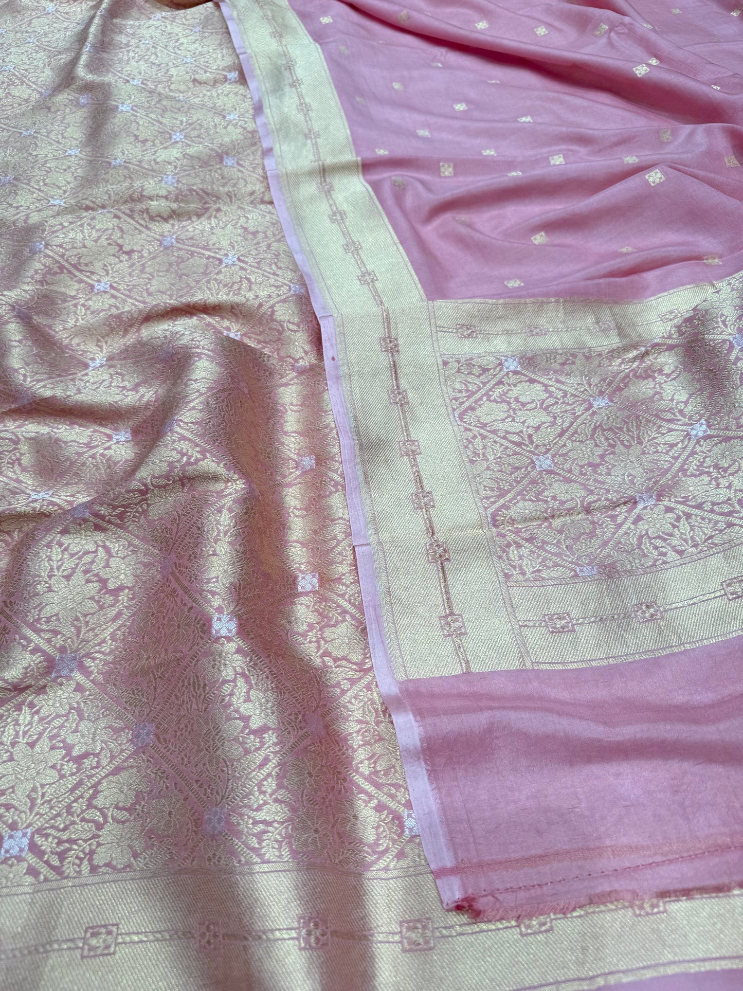 Handwoven Pink Crepe Brocade Banarasi Suit Set