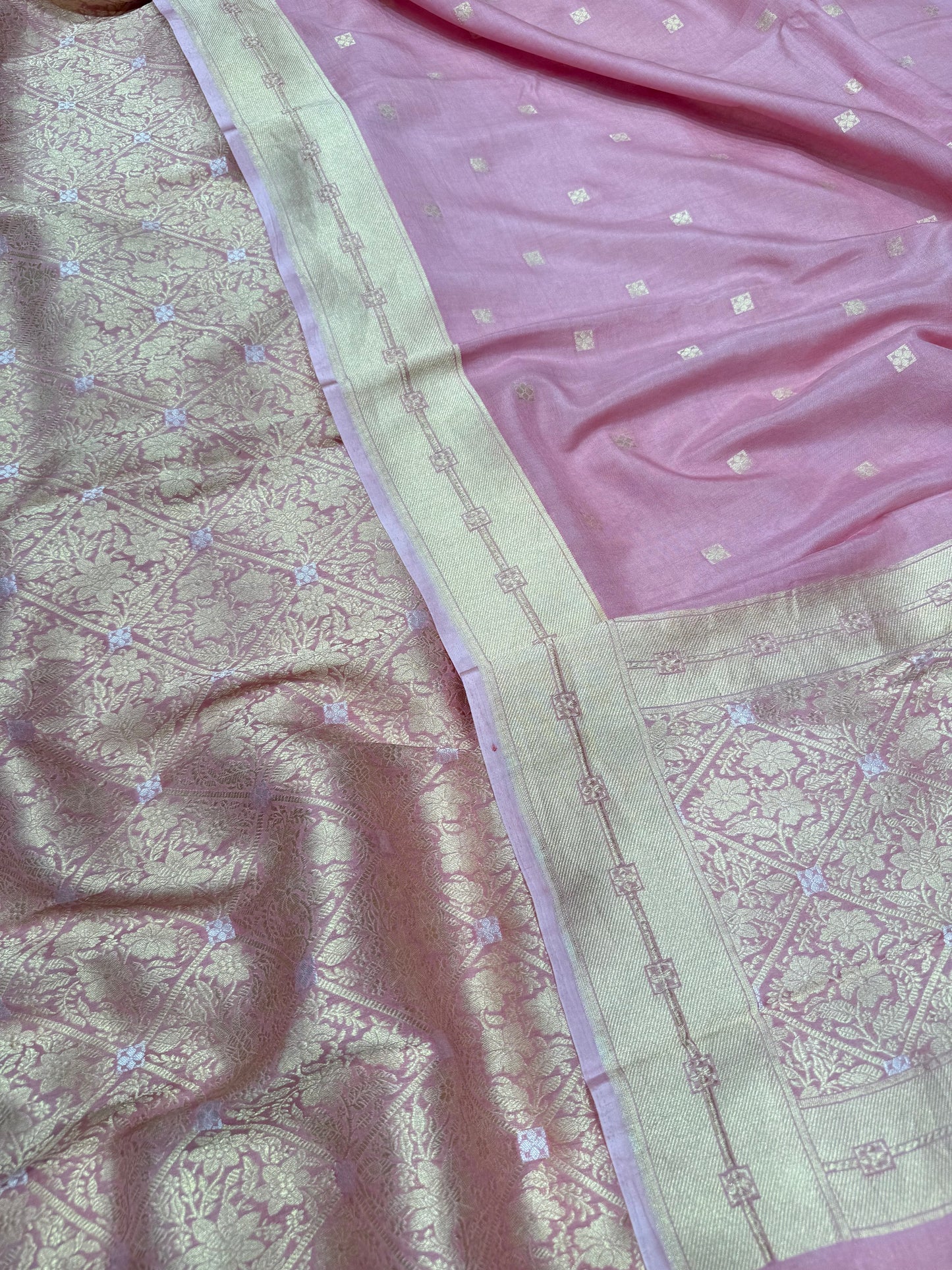 Handwoven Pink Crepe Brocade Banarasi Suit Set