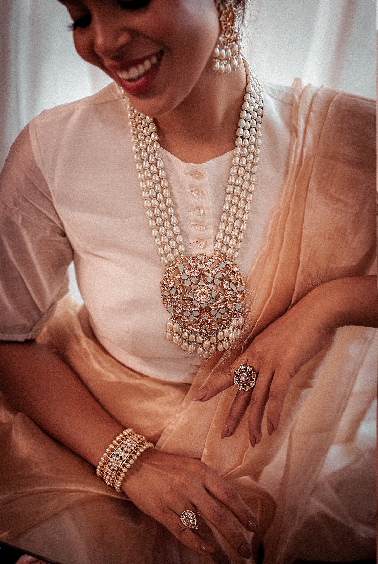 Handwoven Plain Gold Tissue Banarasi Saree