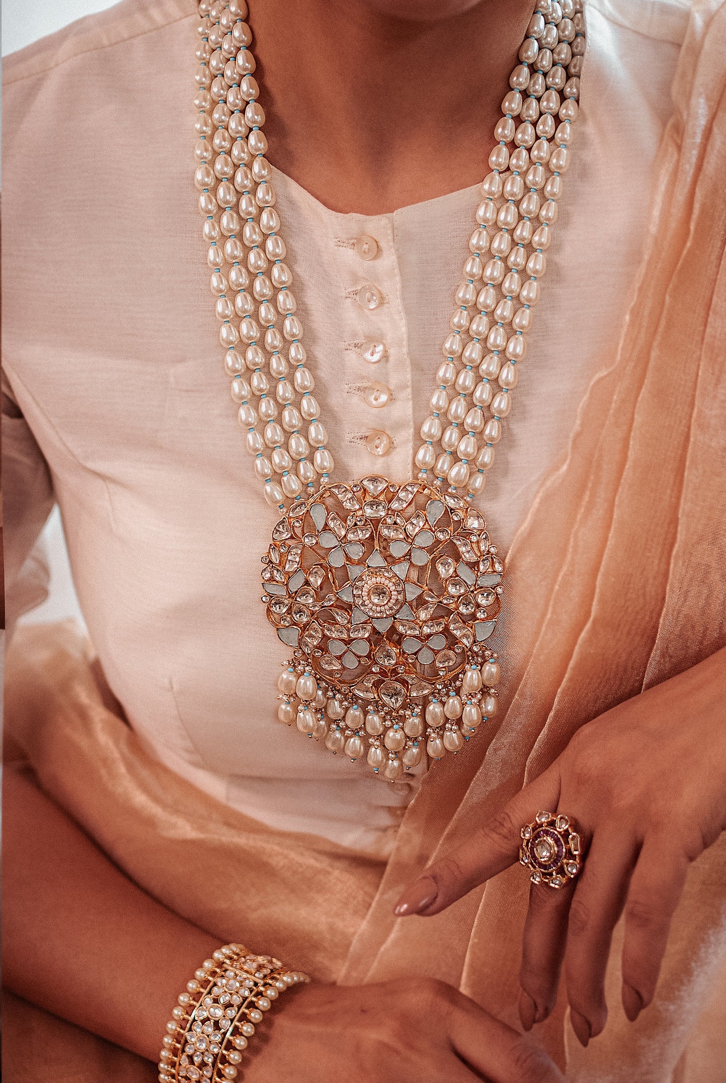 Handwoven Plain Gold Tissue Banarasi Saree