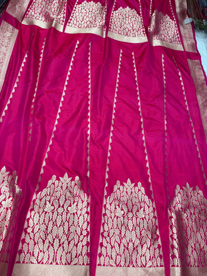 Handwoven Fuschia Pink Banarasi Lehenga Set