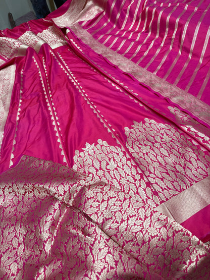 Handwoven Fuschia Pink Banarasi Lehenga Set