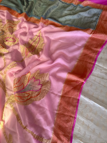 Handwoven Georgette Floral Hand-Dyed Banarasi Saree