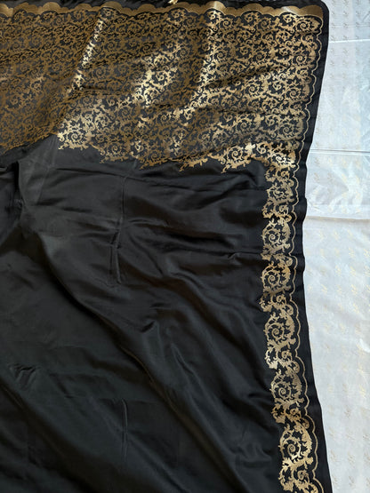Handwoven Black Satin Mushroo Silk Saree With Kadhwa Border & Pallu