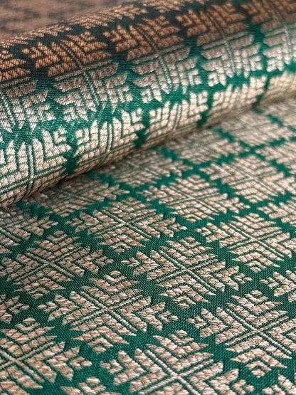Handwoven Green Silk Abstract Brocade Thaan