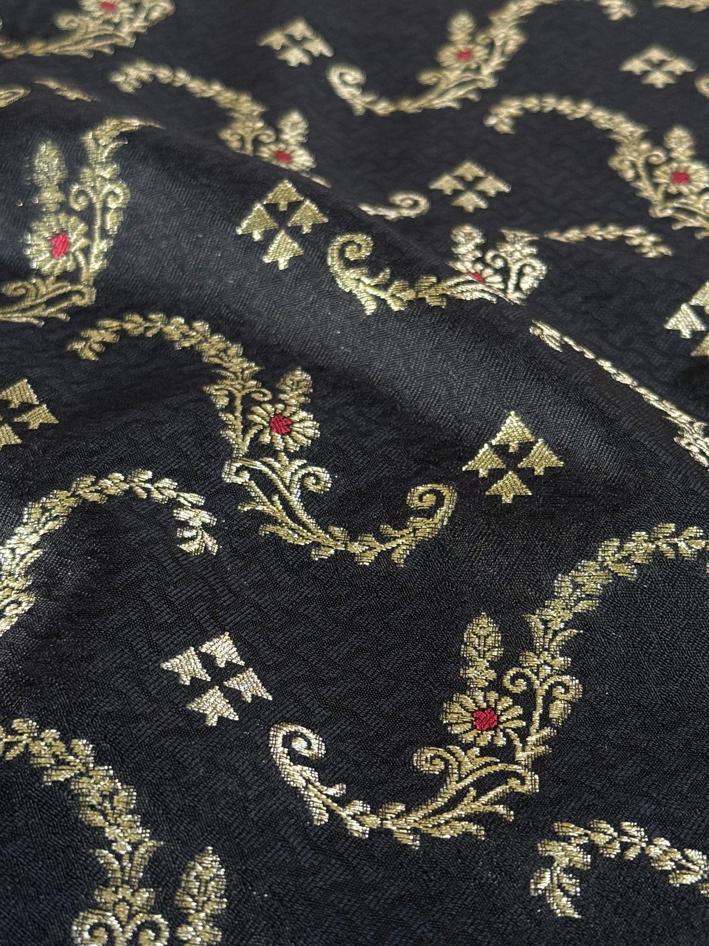 Handwoven Black Silk Tanchoi Meenakari Jaal Fabric Thaan