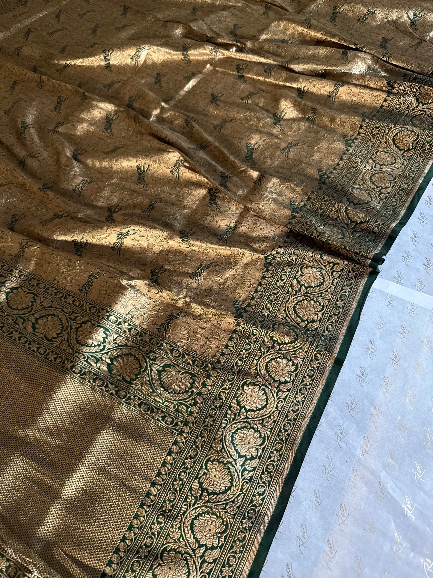 Handwoven Bottle Green Brocade Shikargah Banarasi Saree