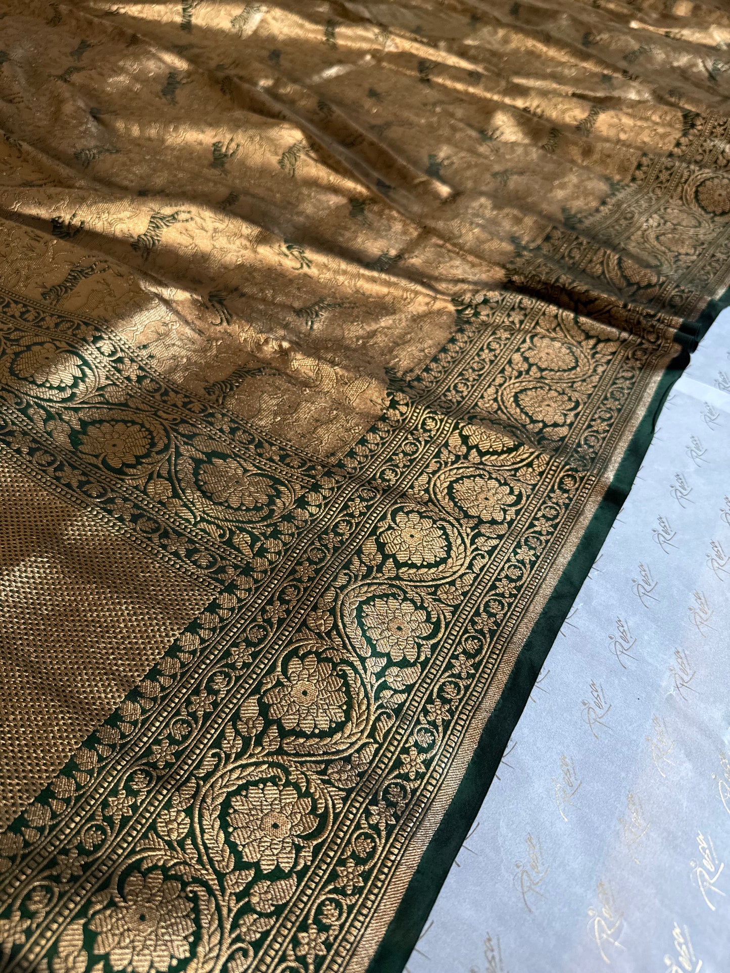 Handwoven Bottle Green Brocade Shikargah Banarasi Saree