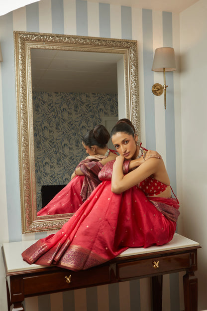 Handwoven Soft Silk Saree With Jamawar Border & Pallu