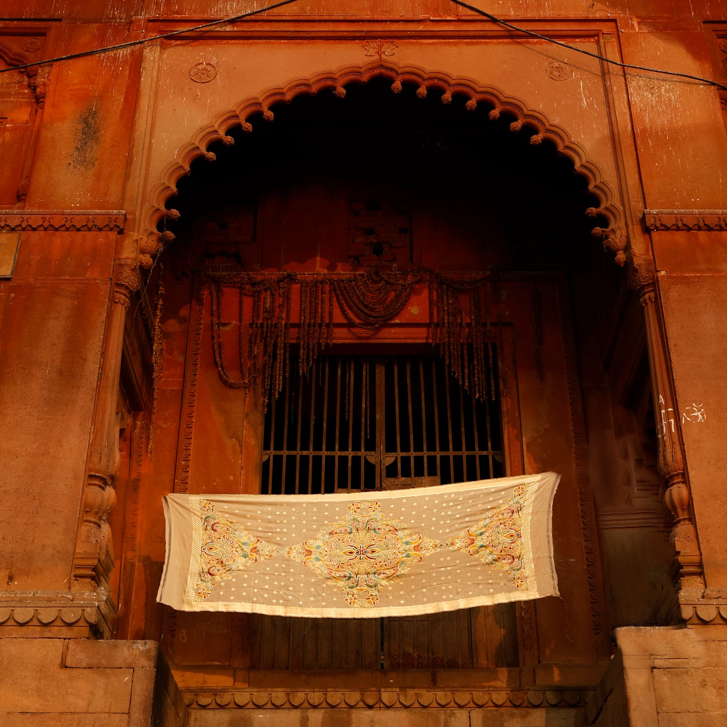 Handwoven Monga Silk Hand-Painted Shikargah Dupatta