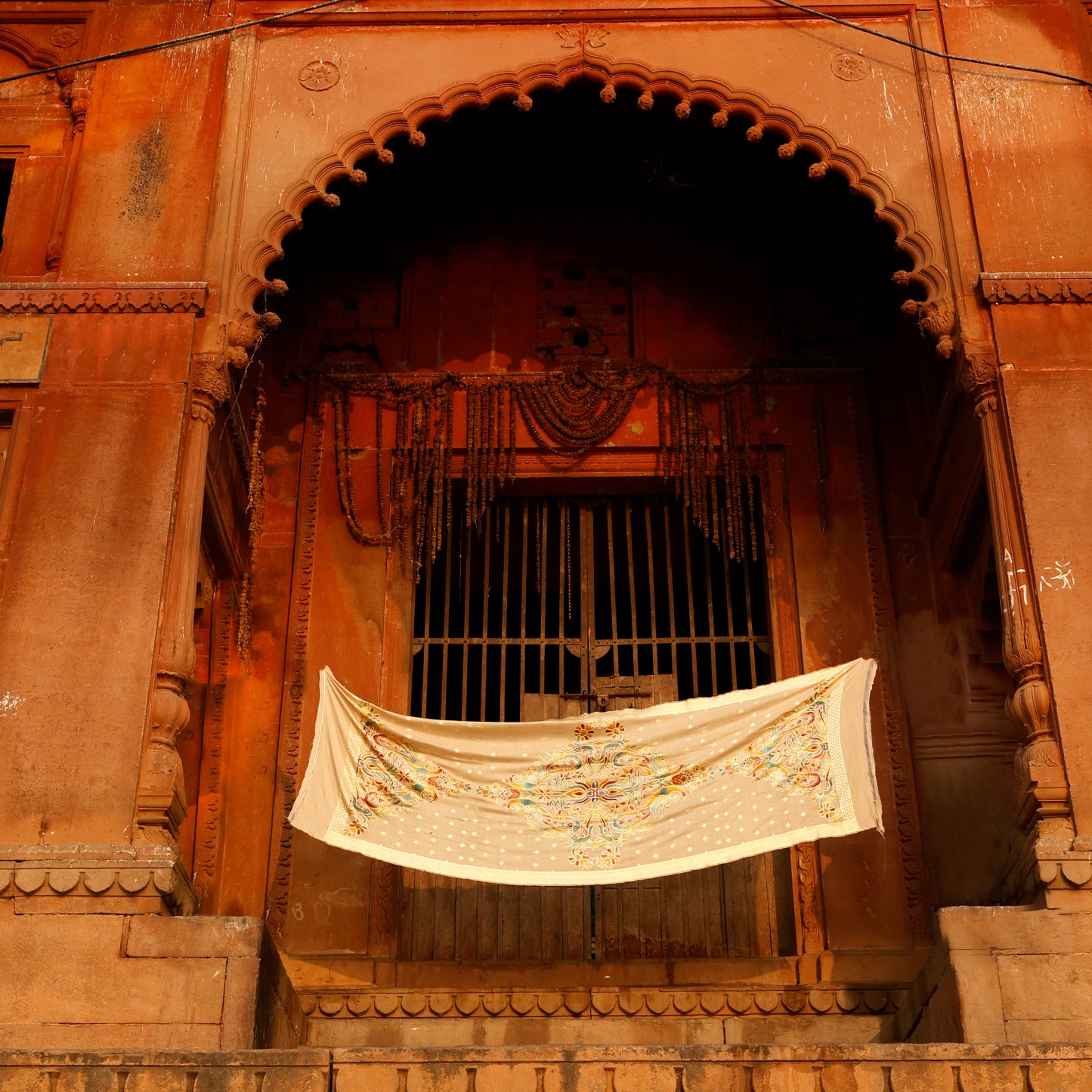 Handwoven Monga Silk Hand-Painted Shikargah Dupatta
