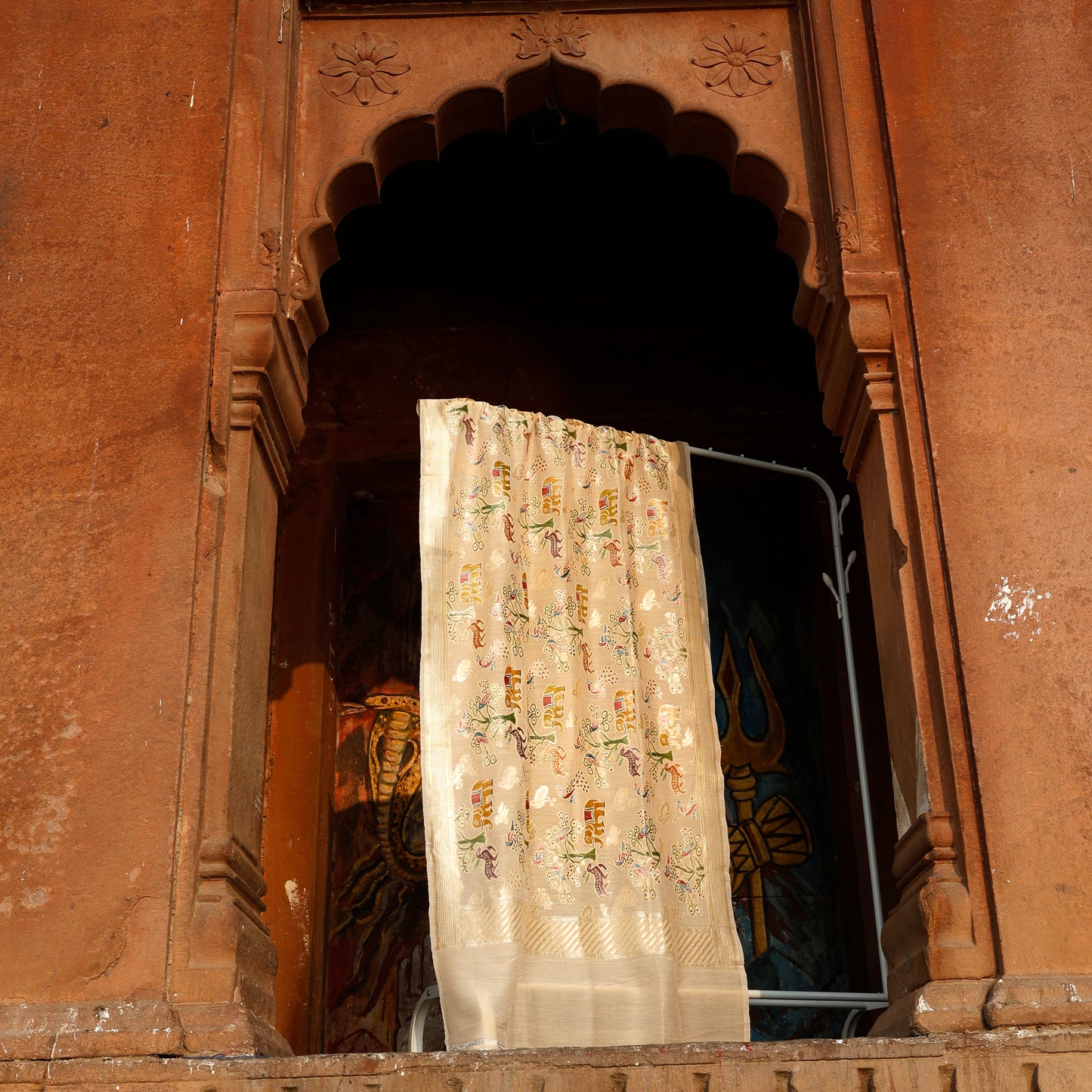 Handwoven Monga Silk Hand-Painted Shikargah Dupatta